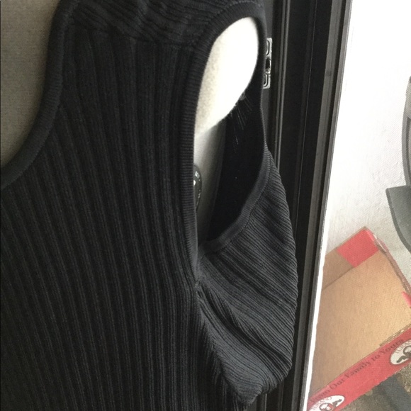 LB 3 Quarter Sleeve Off The Shoulder Sweater Shirt - Picture 3 of 8